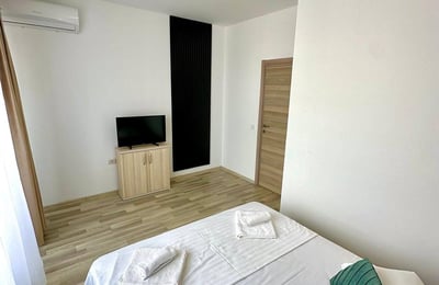 Rent of a comfortable 3-room penthouse, 85 m², Mamaia, Constanța, Romania